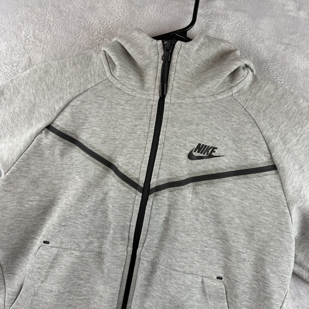 Nike Tech Fleece Hoodie Youth XS Gray Full Zip Windrunner Sweatshirt Jacket